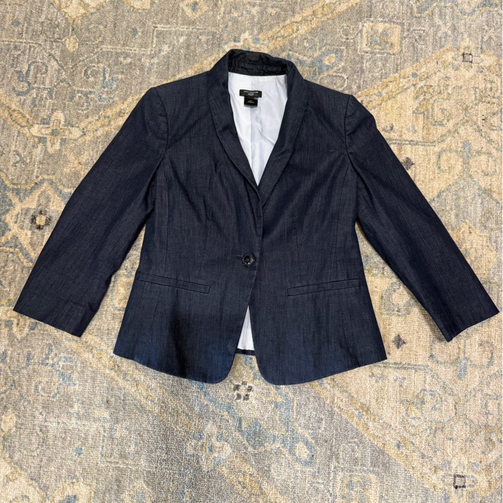 SOLD Ann Taylor petite blazer